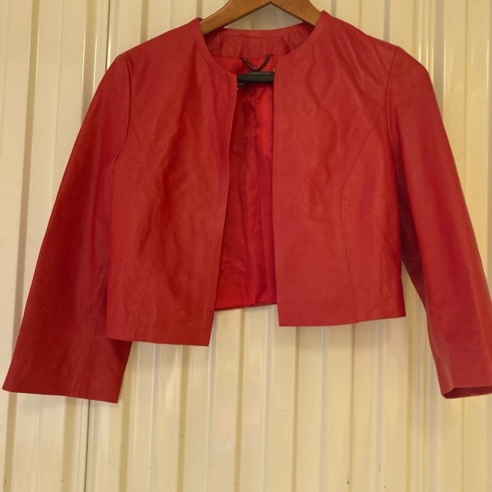 SANDRO Ferrone cropped thin red jacket . Made in Italy